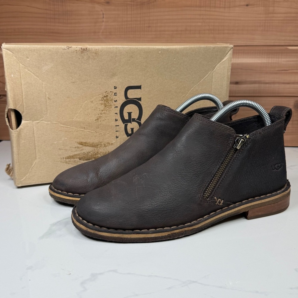 UGG Australia Clementine Women's 8 Dark Brown Leather Side Zip Ankle Boots
